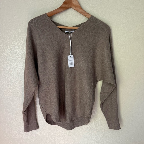 Vila Milano Sweaters - ❇️V-Neck Brown Sweater 2 for $22❇️